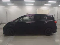 Toyota WISH лот № 30689 оценка R  с аукциона в Японии 3