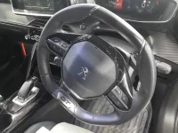 Peugeot 208 лот № 38157 оценка R  с аукциона в Японии 6