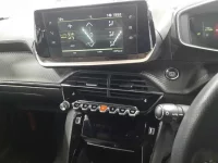 Peugeot 208 лот № 38157 оценка R  с аукциона в Японии 8