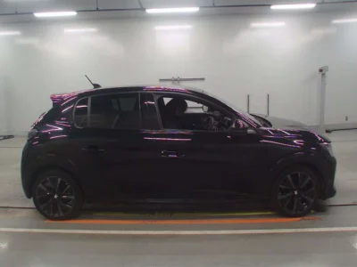 Peugeot 208  с аукциона в Японии