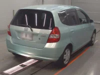 Honda FIT лот № 10390 оценка 3  с аукциона в Японии 1