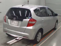 Honda FIT лот № 30556 оценка 4  с аукциона в Японии 1