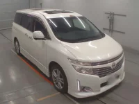 Nissan ELGRAND лот № 10364 оценка 3.5  с аукциона в Японии 4