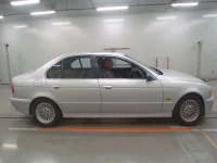 BMW 5-Series лот № 38177 оценка 3.5  с аукциона в Японии 2