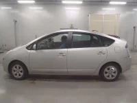 Toyota Prius лот № 50115 оценка 3  с аукциона в Японии 3