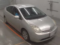 Toyota Prius лот № 50115 оценка 3  с аукциона в Японии 4