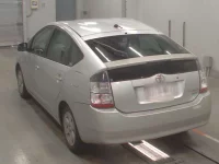 Toyota Prius лот № 50115 оценка 3  с аукциона в Японии 5