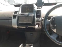 Toyota Prius лот № 50115 оценка 3  с аукциона в Японии 8
