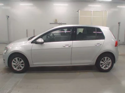 Volkswagen GOLF  с аукциона в Японии