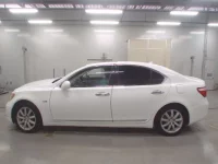 Lexus LS лот № 30643 оценка 4  с аукциона в Японии 3