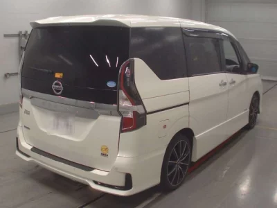 Nissan SERENA  с аукциона в Японии