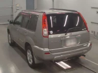 Nissan X-TRAIL лот № 10408 оценка 3  с аукциона в Японии 5