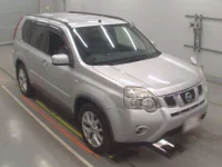 Nissan X-TRAIL лот № 30642 оценка 3.5  с аукциона в Японии 4