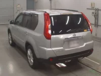 Nissan X-TRAIL лот № 30642 оценка 3.5  с аукциона в Японии 5