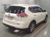 Nissan X-TRAIL лот № 30712 оценка 3  с аукциона в Японии 1