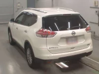 Nissan X-TRAIL лот № 30712 оценка 3  с аукциона в Японии 5
