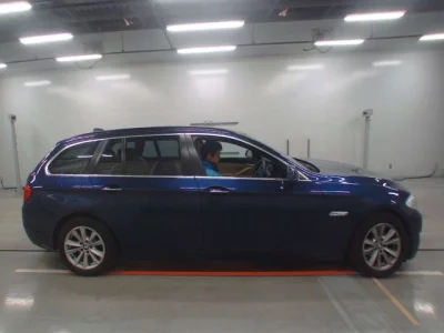 BMW 5-Series  с аукциона в Японии