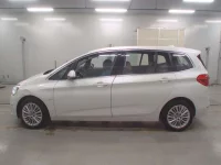 BMW 2-Series лот № 38192 оценка 3.5  с аукциона в Японии 3