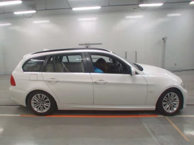 BMW 3-Series  с аукциона в Японии