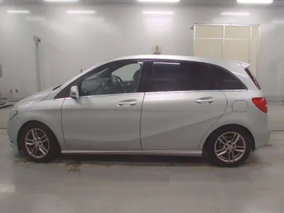 Mercedes-Benz B CLASS