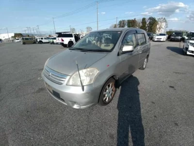 Toyota RAUM