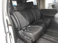 Nissan ELGRAND лот № 30644 оценка 3.5  с аукциона в Японии 9