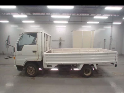 Toyota HIACE TRUCK  с аукциона в Японии