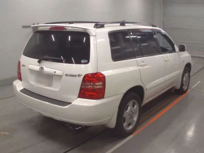 Toyota KLUGER  с аукциона в Японии