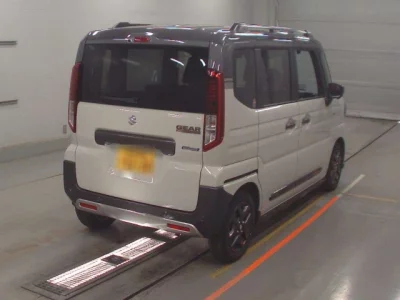 Suzuki Spacia Gear