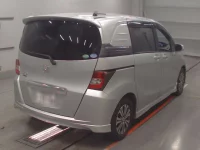 Honda FREED лот № 30694 оценка 4  с аукциона в Японии 1