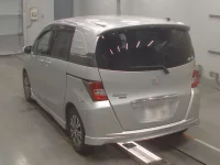 Honda FREED лот № 30694 оценка 4  с аукциона в Японии 5