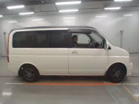 Honda STEP WAGON лот № 10393 оценка 3.5  с аукциона в Японии 2