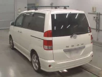 Toyota NOAH лот № 10458 оценка R  с аукциона в Японии 5