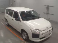 Toyota PROBOX лот № 30709 оценка 3.5  с аукциона в Японии 4