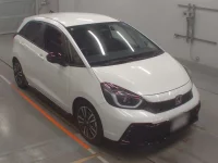 Honda FIT лот № 30697 оценка 5  с аукциона в Японии 4