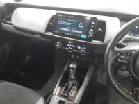 Honda FIT лот № 30697 оценка 5  с аукциона в Японии 8