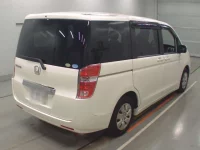 Honda STEP WAGON лот № 30705 оценка 4  с аукциона в Японии 1