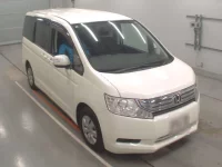 Honda STEP WAGON лот № 30705 оценка 4  с аукциона в Японии 4