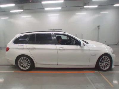 BMW 5-Series  с аукциона в Японии