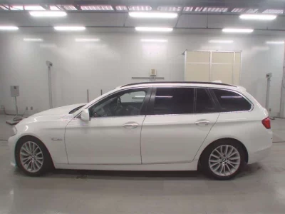 BMW 5-Series  с аукциона в Японии