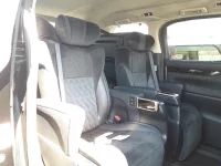 Toyota VELLFIRE лот № 30640 оценка 3.5  с аукциона в Японии 9