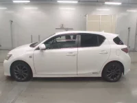 Lexus CT лот № 10401 оценка 4  с аукциона в Японии 3