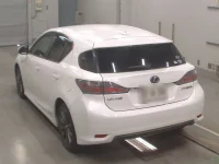 Lexus CT лот № 10401 оценка 4  с аукциона в Японии 5