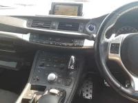 Lexus CT лот № 10401 оценка 4  с аукциона в Японии 8