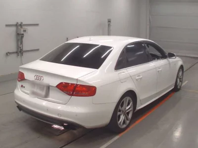 Audi S4  с аукциона в Японии