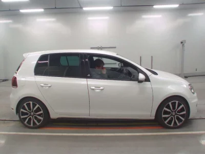 Volkswagen GOLF  с аукциона в Японии