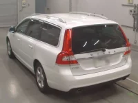 Volvo V70 лот № 38244 оценка 4  с аукциона в Японии 5