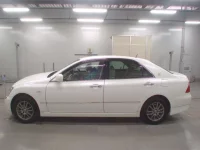 Toyota CROWN лот № 30786 оценка 4  с аукциона в Японии 3