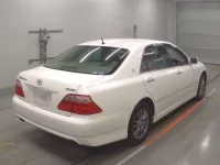 Toyota CROWN лот № 30786 оценка 4  с аукциона в Японии 1