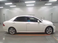 Toyota CROWN лот № 30825 оценка 3.5  с аукциона в Японии 2